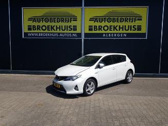 disassembly commercial vehicles Toyota Auris 1.8 Hybrid Executive 2013/4