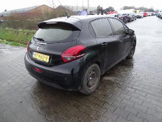 disassembly commercial vehicles Peugeot 208 1.2 Vti 2018/1
