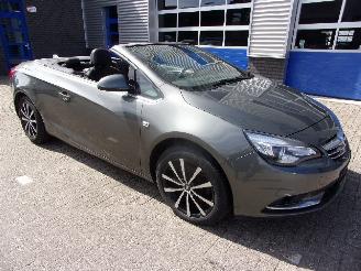 Opel Cascada 1.6 TURBO AUTOMAAT picture 1