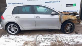 uszkodzony samochody osobowe Volkswagen Golf Golf VII (AUA), Hatchback, 2012 / 2021 1.6 TDI BlueMotion 16V 2013/6