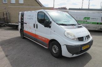 damaged commercial vehicles Renault Trafic 2.0 DCI T29 L2H1 84KW CLIMAT 2012/10