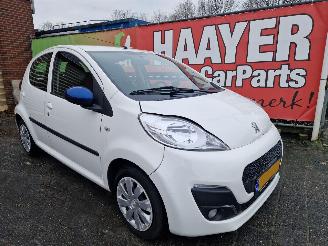 Autoverwertung Peugeot 107 1.0 access AIRCO 2012/3