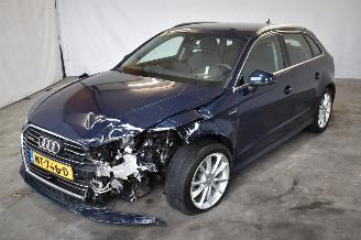 uszkodzony samochody osobowe Audi A3 SPORTBACK E-TRON 1.4 2017/4