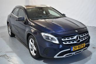 dañado vehículos comerciales Mercedes GLA 180 d Business 2018/5