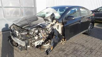 Salvage car Hyundai Ioniq  2019/5