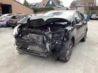 uszkodzony samochody osobowe Renault Kadjar Kadjar (RFEH), SUV, 2015 1.2 Energy TCE 130 2016/7
