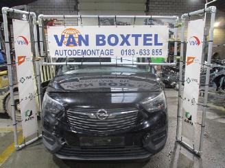 Voiture accidenté Opel Combo  2019/1
