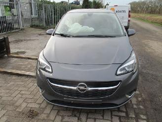 Coche accidentado Opel Corsa-E  2019/1
