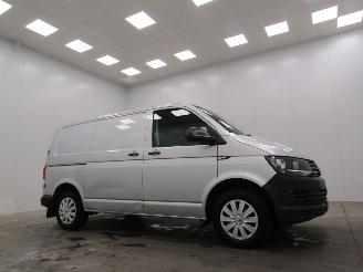 dommages fourgonnettes/vécules utilitaires Volkswagen Transporter 2.0 TDI 84kw Airco 2019/1
