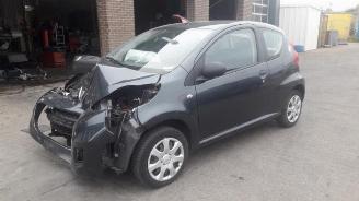 uszkodzony samochody osobowe Peugeot 107 107, Hatchback, 2005 / 2014 1.0 12V 2010/7