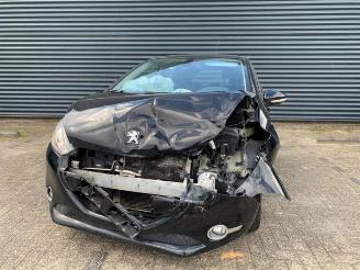 škoda osobní automobily Peugeot 208 208 I (CA/CC/CK/CL), Hatchback, 2012 / 2019 1.2 Vti 12V PureTech 82 2014/1
