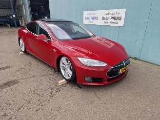 Avarii auto utilitare Tesla Model S Model S, Liftback, 2012 70D 2016/3