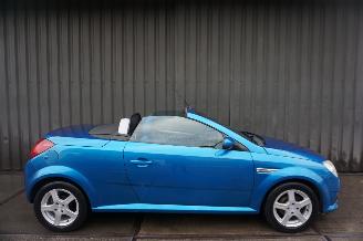 Opel Tigra 1.4-16V 66kW Airco TwinTop Rhythm picture 1
