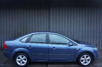 Salvage car Ford Focus 1.6-16V 74kW Airco First Edition 2005/4