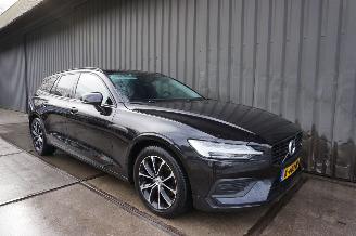 Volvo V-60 2.0 B3 120kW Automaat Led Momentum picture 3