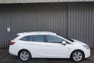 Opel Astra 1.6 CDTI 81kW Online Edition picture 1