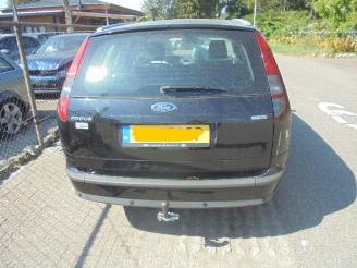 Ford  Focus Wagon 1.8-16V Amb. FlexiF. picture 2