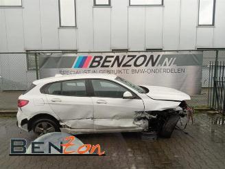 uszkodzony ciężarówki BMW 1-serie 1 serie (F40), Hatchback, 2019 116d 1.5 12V TwinPower 2020