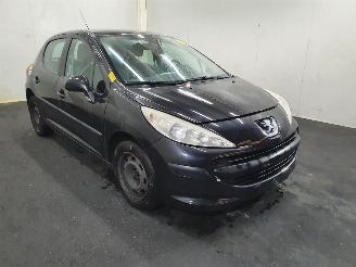 Auto incidentate Peugeot 207 Cool\'n Blue 2008/1