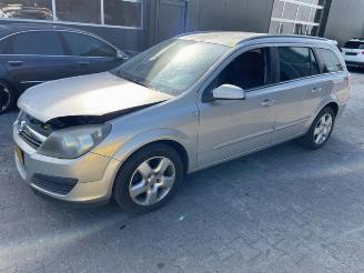 Salvage car Opel Astra  2006/3