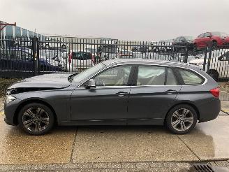 Sloopauto BMW 3-serie 320i Touring Automaat 2017/5