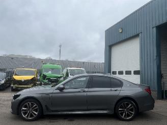 demontáž osobní automobily BMW 7-serie 740 IPERFORMANCE HIGH EXECUTIVE BJ 2017 125000 KM 2017/9