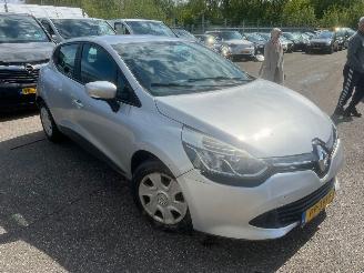 Renault Clio 1.5 dCi ECO Expression BJ 2013 305585 KM picture 5