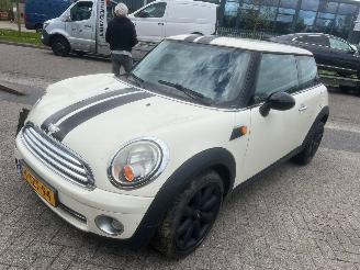 Mini One 1.4 One BJ 2007 166365 KM picture 6