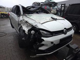 Voiture accidenté Volkswagen Golf Golf VII (AUA), Hatchback, 2012 / 2021 2.0 R 4Motion 16V 2018/4