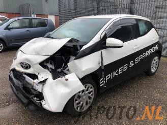 danneggiata veicoli commerciali Toyota Aygo Aygo (B40), Hatchback, 2014 1.0 12V VVT-i 2018/10