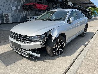 skadebil auto Volkswagen Passat B8 2.0 TDI 2021/1