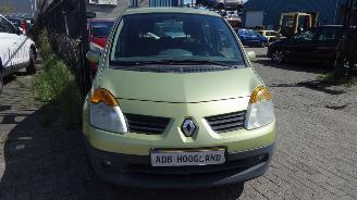 Démontage voiture Renault Modus (JP) MPV 1.6 16V (K4M-794(Euro 4)) [65kW] 5BAK 2004/1