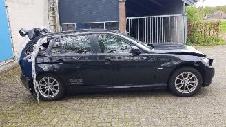 Salvage car BMW 3-serie 3 serie Touring (E91) Combi 318i 16V (N43-B20A) [105kW]  (05-2007/05-2=
012) 2010/11