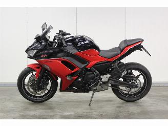 uszkodzony motocykle Kawasaki Ninja 650 2024 1.000 km lichte schade 2024