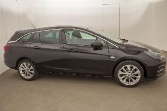 Opel Astra Sports Tourer 1.2  90.003 km picture 45
