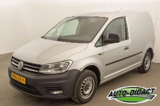 damaged commercial vehicles Volkswagen Caddy 2.0 TDI 75 kw Automaat L1H1 BMT Highline 2019/10