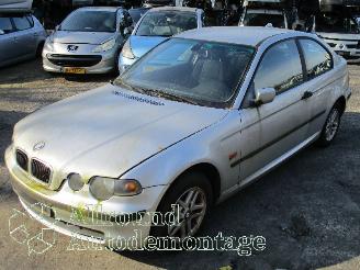 Damaged car BMW 3-serie 3 serie Compact (E46/5) Hatchback 316ti 16V (N42-B18A) [85kW]  (06-200=
1/02-2005) 2002/1