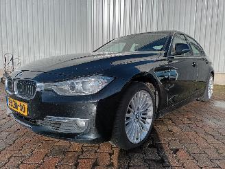 Autoverwertung BMW 3-serie 3 serie (F30) Sedan 320i 2.0 16V (N20-B20A) [180kW]  (11-2011/10-2018)= 2012/2
