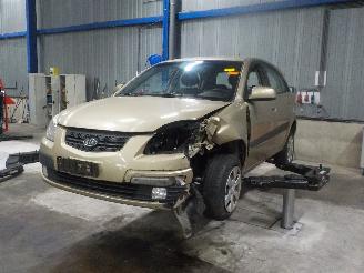 uszkodzony samochody osobowe Kia Rio Rio II (DE) Hatchback 1.4 16V (G4EE) [71kW]  (03-2005/12-2011) 2008