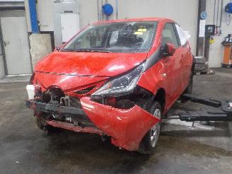 Coche accidentado Toyota Aygo Aygo (B40) Hatchback 1.0 12V VVT-i (1KR-FE) [51kW]  (05-2014/06-2018) 2017/9