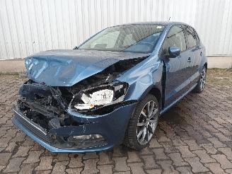 uszkodzony samochody osobowe Volkswagen Polo Polo V (6R) Hatchback 1.2 TSI 16V BlueMotion Technology (CJZC(Euro 6))=
 [66kW]  (02-2014/10-2017) 2017/1