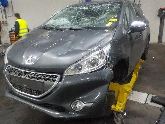damaged commercial vehicles Peugeot 208 208 I (CA/CC/CK/CL) Hatchback 1.4 16V (EP3C(8FP)) [70kW]  (03-2012/12-=
2019) 2012/7