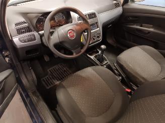 Fiat Punto Grande Punto (199) Hatchback 1.2 (199.A.4000(Euro 4)) [48kW]  (10-2005=
/...) picture 10