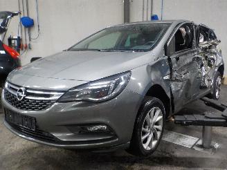 Sloop bestelwagen Opel Astra Astra K Hatchback 5-drs 1.6 CDTI 110 16V (B16DTE(Euro 6)) [81kW]  (06-=
2015/12-2022) 2016/10