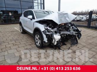 dañado vehículos comerciales Volvo XC40  2021/1