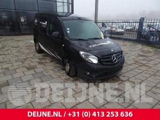 dañado vehículos comerciales Mercedes Citan Citan (415.6), Van, 2012 / 2021 1.5 109 CDI 2019/4