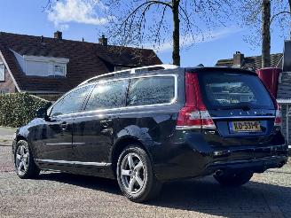 Volvo V-70 2.0 D4 Xenon Leer AUTOMAAT picture 6
