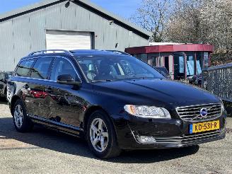 Volvo V-70 2.0 D4 Xenon Leer AUTOMAAT picture 3