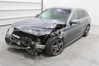 Damaged car Mercedes C-klasse C 200 2020/7