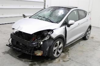 damaged passenger cars Ford Fiesta  2018/6
